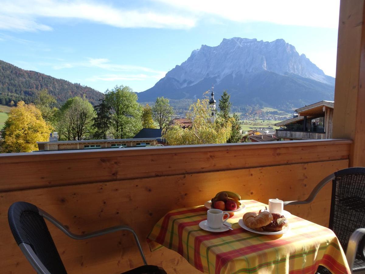 Hotel apartamentowy Ideal 4*